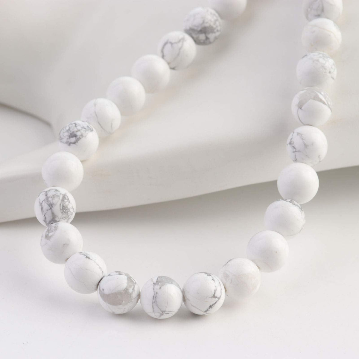 Filluck Natural Stone Beads 8mm White Howlite Turquoises Polished Round Smooth Gemstone Beads for Jewelry Making 15 Inch(White Howlite Turquoises,8mm)