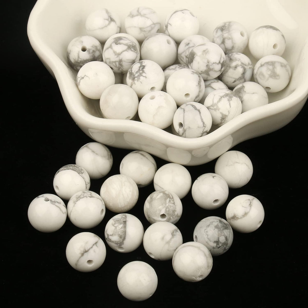 NITOPUPU 100Pcs 8mm Natural Smooth White Howlite Gemstone Beads Round Loose Stone Beads for Jewerly Making with Crystal Stretch Cord