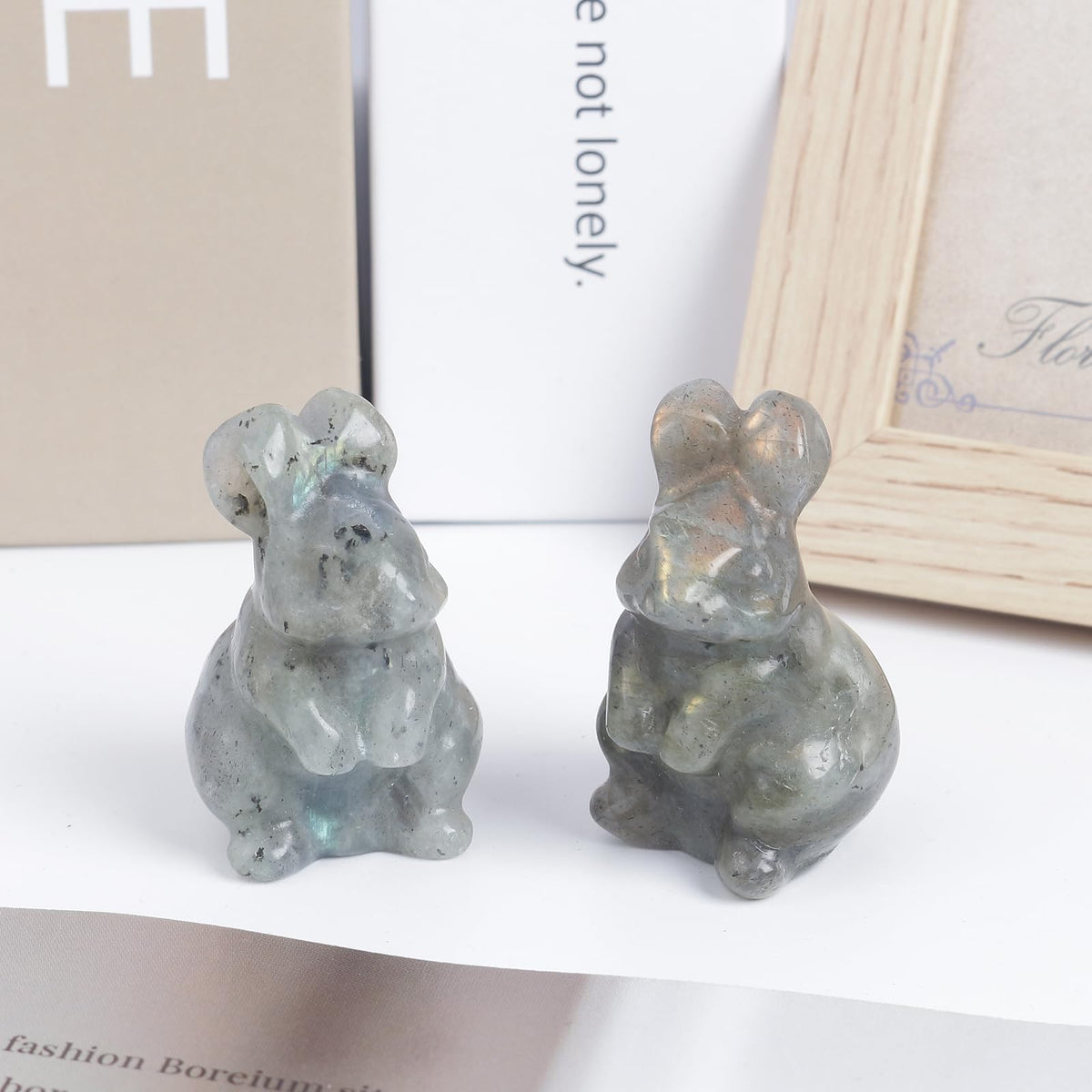Loveliome Rabbit Crystal Decor Figurines, 2 Inches Natural Healing Stones Hand Carved Sculpture Ornaments Colletctible, Moonstone