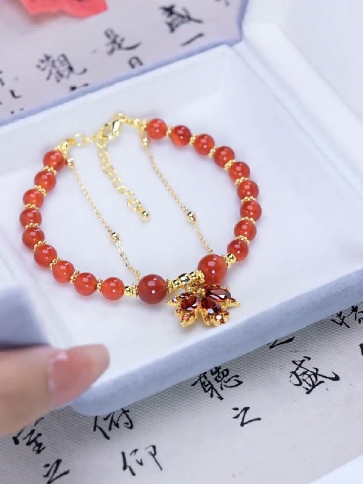 XIAOMOJEW Jade Beaded Bracelets for Women Fall Maple Pendant Bangle Bracelets Chinese Style Bangle Lucky Boho Jewelry (Red Maple)