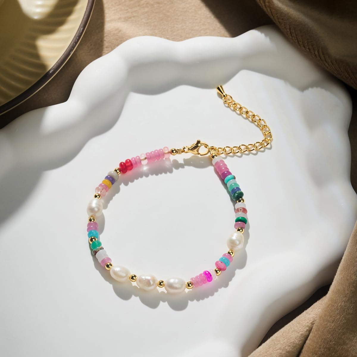 Bracelets for Women Dainty Gold Boho Beaded Bracelets Gifts for Women Mom Lover Friends Colorful Stone Pearl Jewelry Bracelet Trendy Fashion