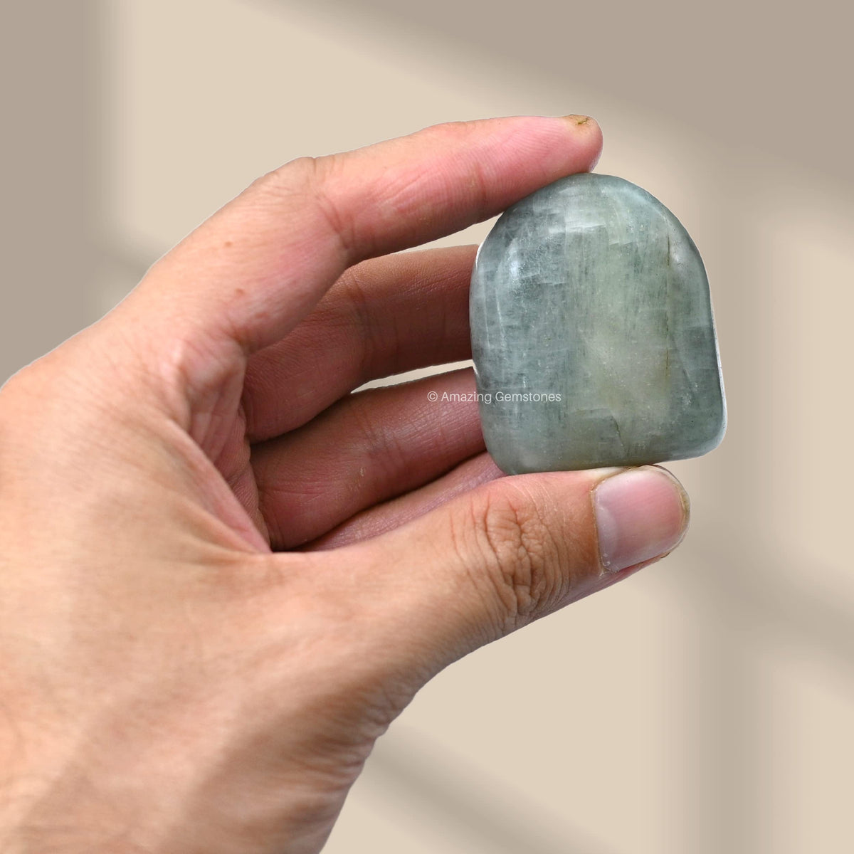Amazing Gemstone Aquamarine Crystal Standing Palm Stone - Aquamarine Palm Stones and Crystals, A++ Grade Gemstones and Crystals - Healing Crystals and Healing Stones Office Home Decor Gifts