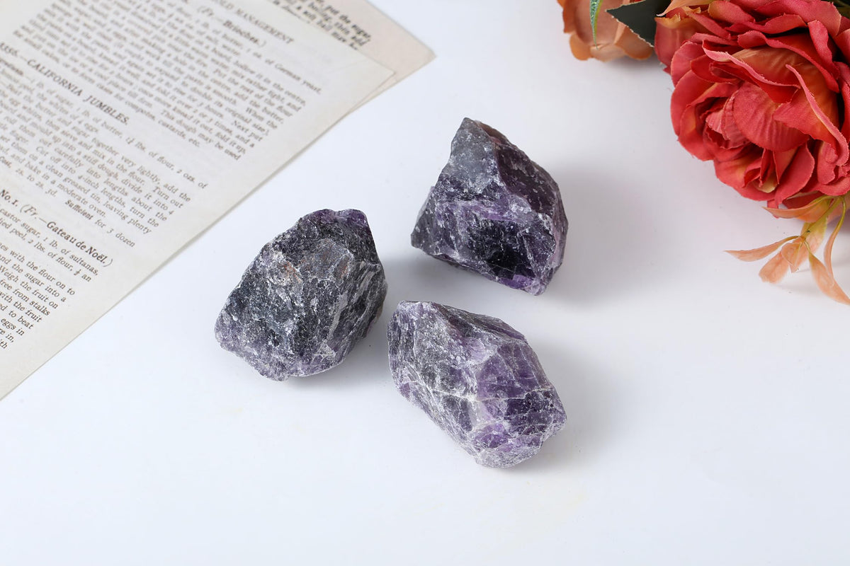 XIANNVXI Amethyst 1.8-2.2" Large Raw Crystals and Healing Stones Natural Rough Crystal Rocks for Decor Gifts Tumbling Cabbing Polishing Fountain Rocks 1PCS