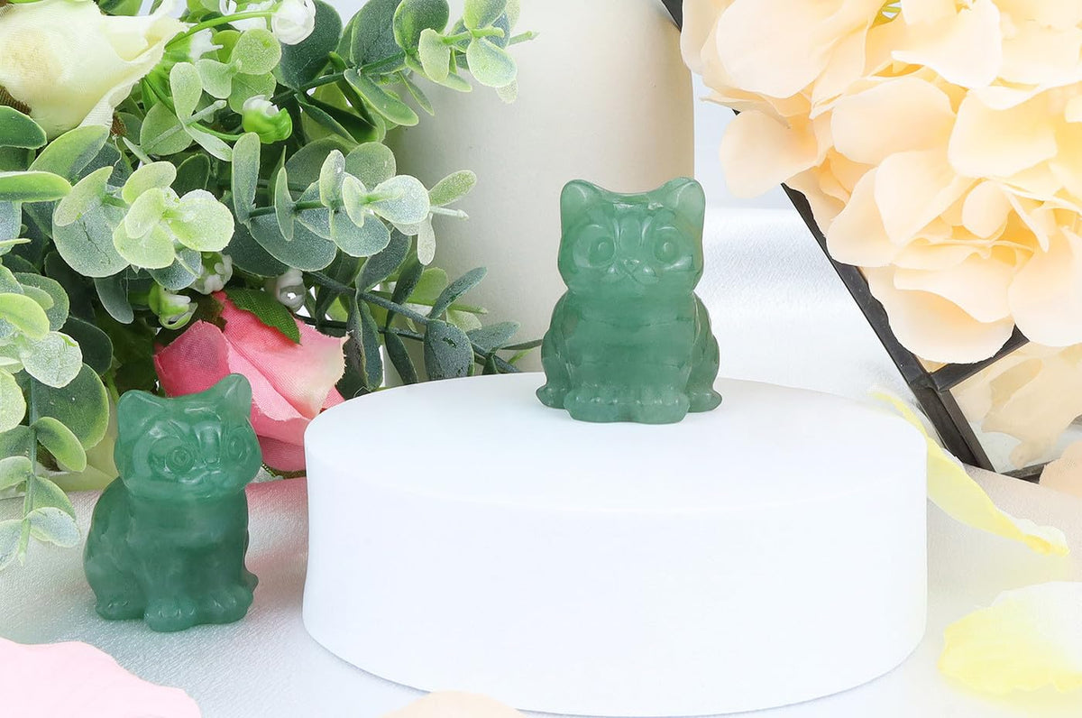 QINJIEJIE Green Aventurine Crystal Cat Figurines Healing Crystals Stone Statue Hand Carved Gemstone Sculpture Home Office Decoration Sitting Cat Gifts for Women Men