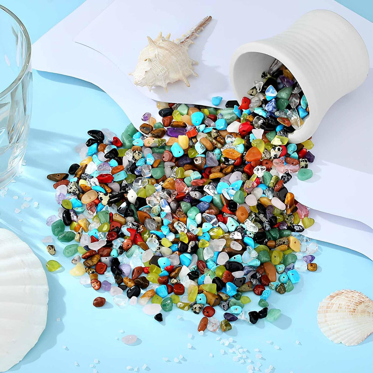200pcs Natural Chip Stone Beads Gemstone Healing Crystal Loose Rock Bead Irregular Glass Seed Charm Beads Drilled DIY for Jewelry Bracelet Necklace Earrings Making Crafting Supplies (Green Jade 5-8mm)