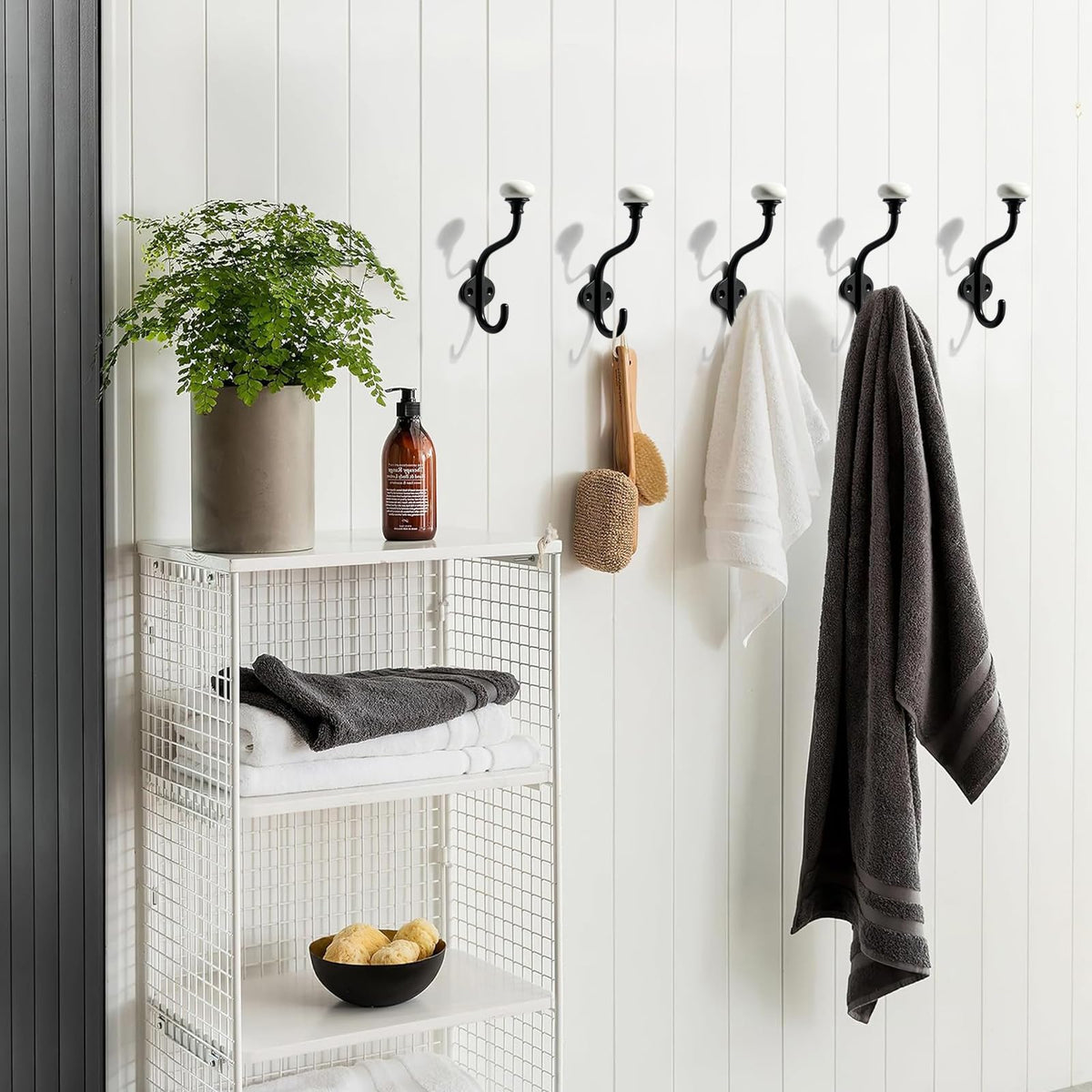 khtumeware 3-Pack Zinc Alloy Black Coat Hooks Modern, Simple and wall Decoration Towel Robe Hooks Bedroom Ceramic Coat Hooks Suitable for Living Rooms, homestays and Hotels mudroom Hooks