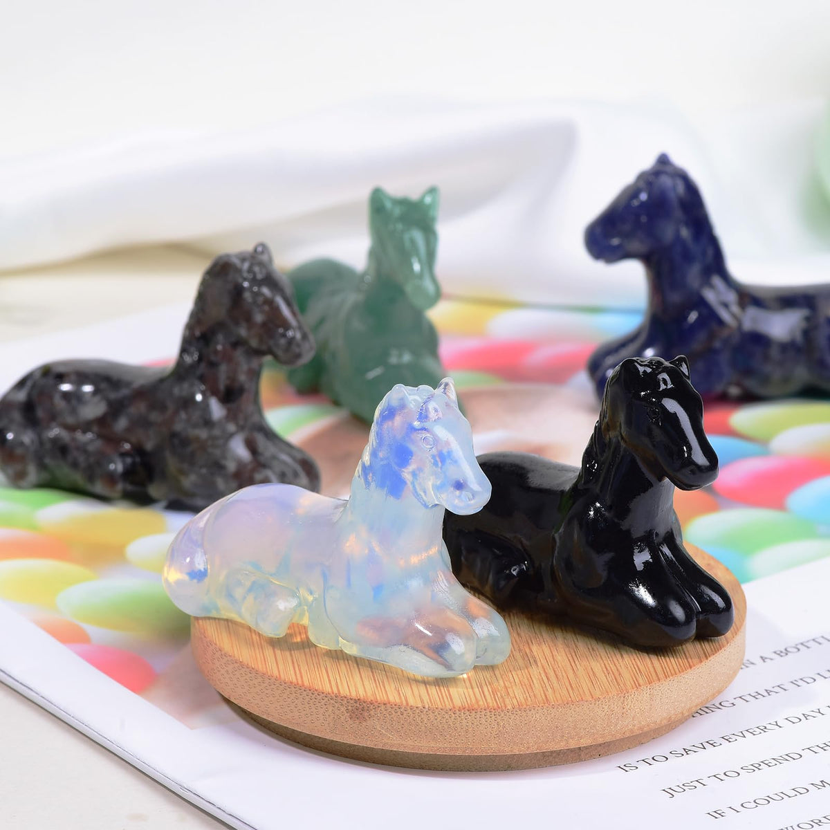 Ytbeoxk 2.2 Inch Black Obsidian Horse Crystal Figurines,Hand-Carved Healing Crystals Decor, Horse Statues Stone Energy Gemstones,in Bedroom Office Meditation Memorial Gifts for Girls and Women