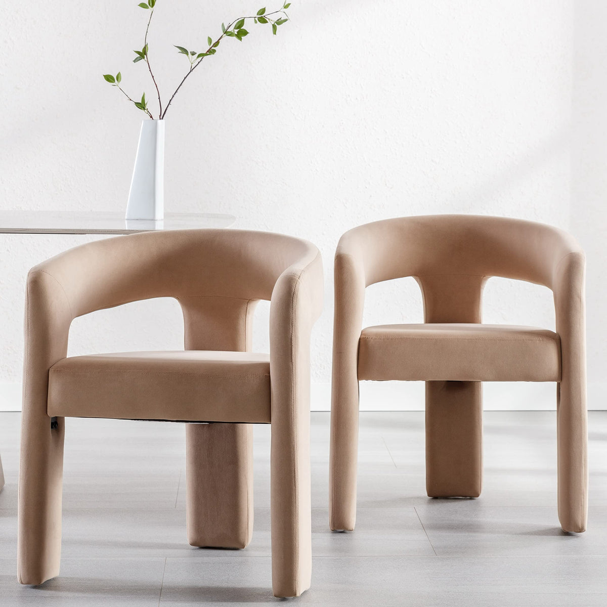 RIVOVA Modern Barrel Dining Chairs Set of 4, Velvet Upholstered Accent Side Chair with Arms Comfy Makeup Vanity Chairs, Dining Living Room Kitchen Chairs, Khaki