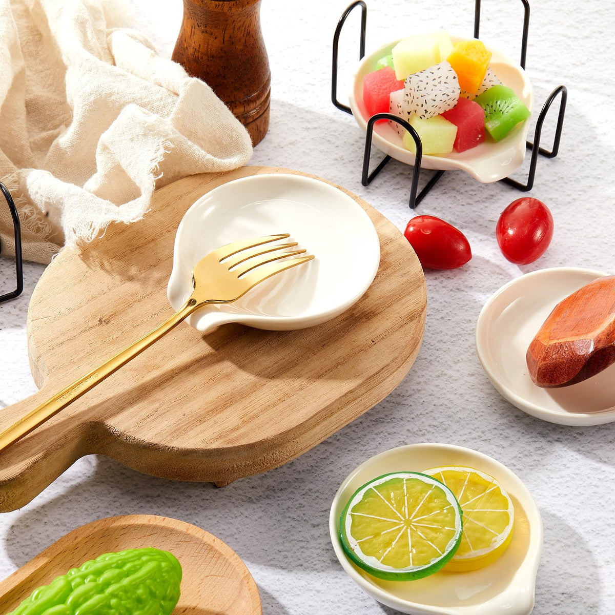 Bokon 4 Pack Ceramic Spoon Rest with Holder, Kitchen Utensil Rest for Stove Top, Dipping Sauce Dishes, Heat Resistant and Dishwasher Safe (White)