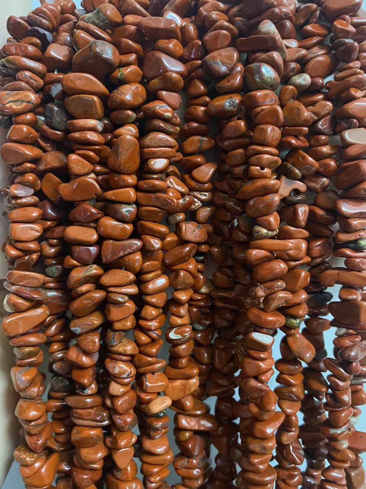 jodaying 7-8mm Natural Red Jasper Gemstone Chips Healing Gravel Bracelets Necklace Kit Irregular Tumble Stone Beads DIY Crafts Design Jewelry Making 32"