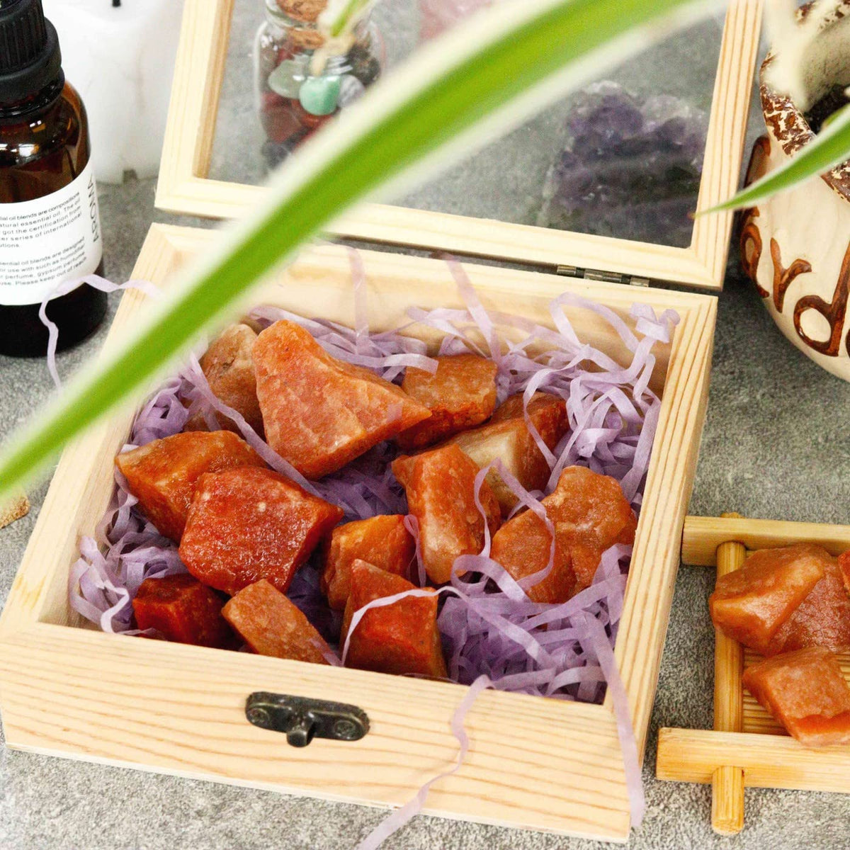 YATOJUZI Red Aventurine 1lb Bulk Natural Healing Crystals Raw Rough Rocks Stones Sets for Cabbing Tumbling Cutting Lapidary Polishing Reiki Crytsal Healing Wire Wrapping Decoration Gemstone