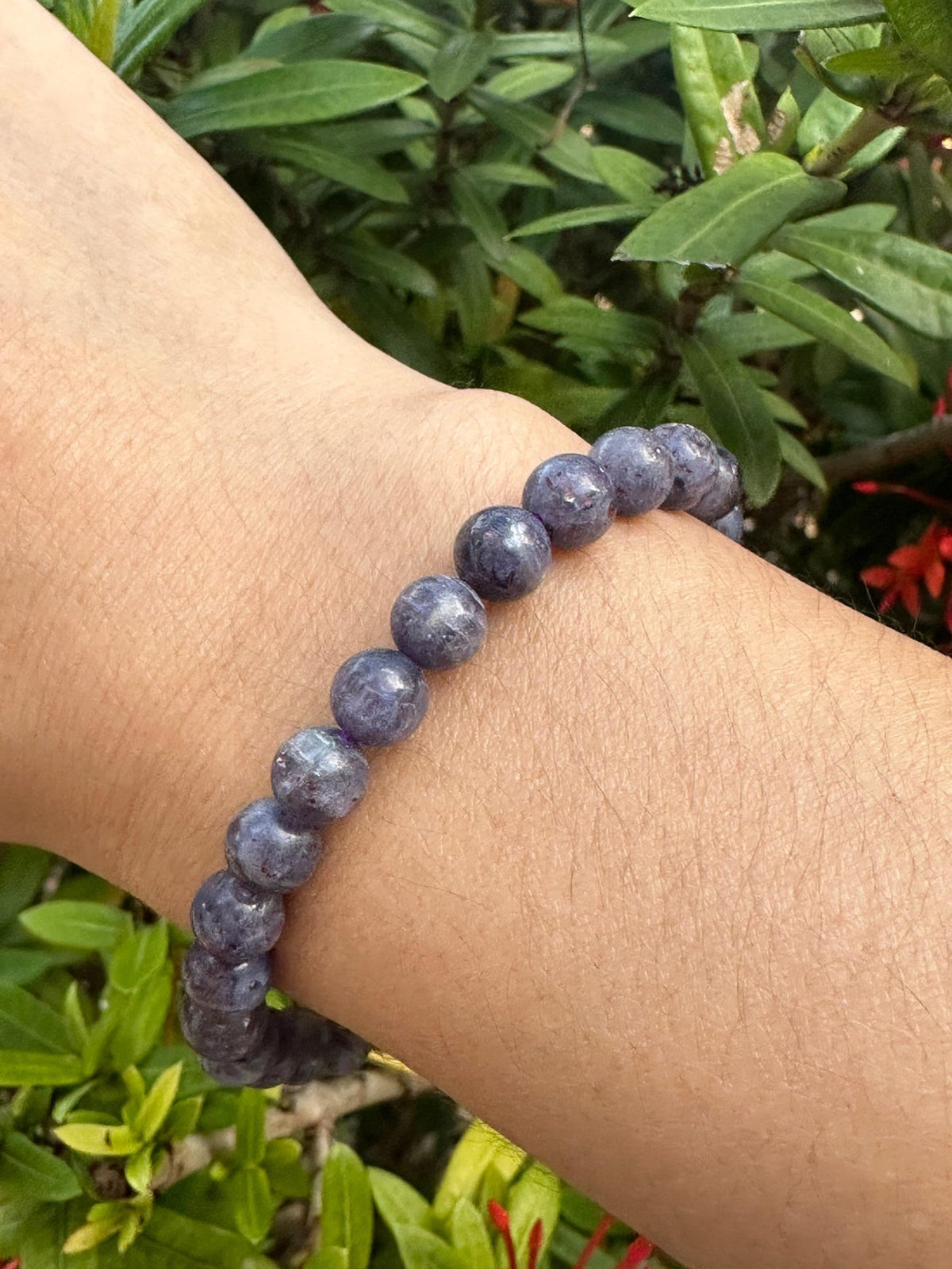 GAF TREASURES Iolite Crystal Bead Bracelet 5-9mm, Genuine Iolite Stretch Gemstone Bracelet, Healing Crystal Bracelet, Gift for Men & Women (1)