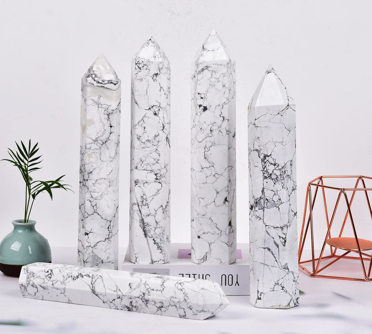 AMOYSTONE Large Healing Crystal Obelisk Tower White Howlite Point Wand Crystal Decor Reiki Gifts for Bignners 2.2-2.6 LBS
