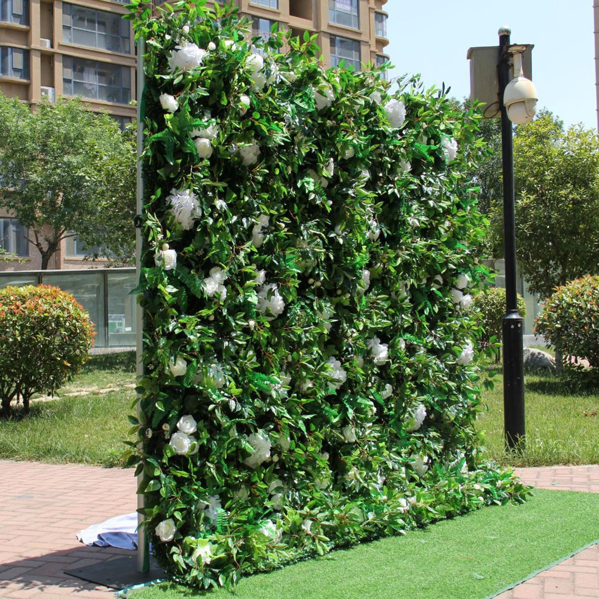 ERoomQ Artificial Grass Wall, Rose Flower Wall Green Grass Wall Artificial Flower Wedding Background Wall Fake Flower Decoration for Backdrop Wedding Wall Decoration,2x2m/6.5x6.5FT