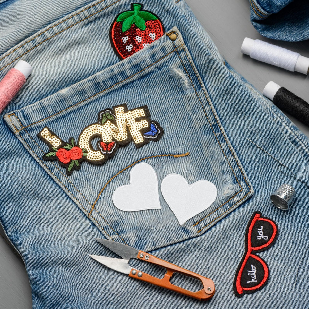 MECCANIXITY Heart Shaped Iron on Patches 7x6.8cm Embroidered Sew Patches Appliques Garment Embellishments for Clothing Repair Backpack Shoes Decoration White 30Pcs