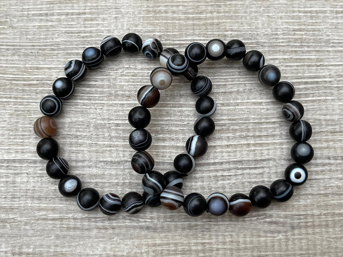 GAF TREASURES Banded Agate Matt Crystal Bead Bracelet 8mm, Genuine Banded Agate Matt Stretch Gemstone Bracelet, Healing Crystal Bracelet, Gift for Men & Women (1)