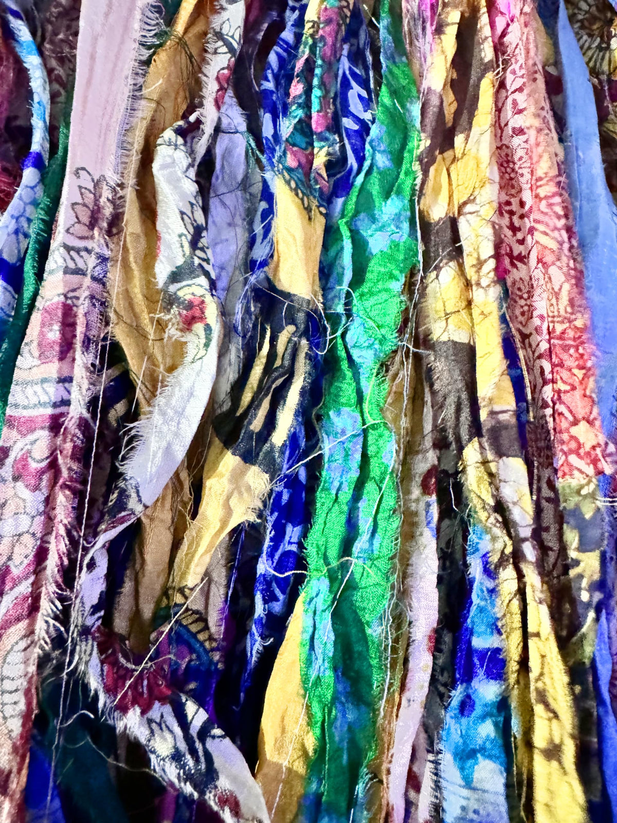 Maker's Craft Pattern Printed Sari Silk Ribbon Yarn 50 Yards, 100Grams for DIY, Knitting, Crocheting, Gift Wrapping, Christmas Decoration, Macrame Makers, Jewelry Making, Rugs Hooking