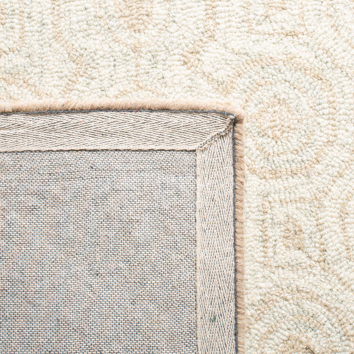 SAFAVIEH Area Rug 8x10 - Micro-Loop Collection - Large - Ivory & Light Green, Handmade Wool, Ideal for Living Room, Bedroom, Office, Dining Space (MLP950A)