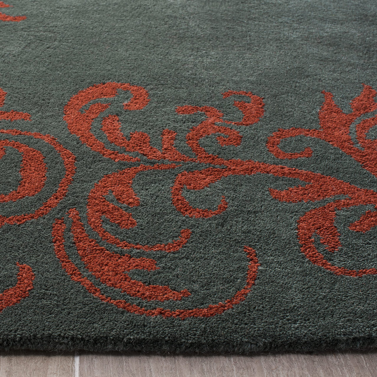 SAFAVIEH Bella Collection 8' x 10' Blue / Coral BEL350A Handmade Premium Wool Area Rug