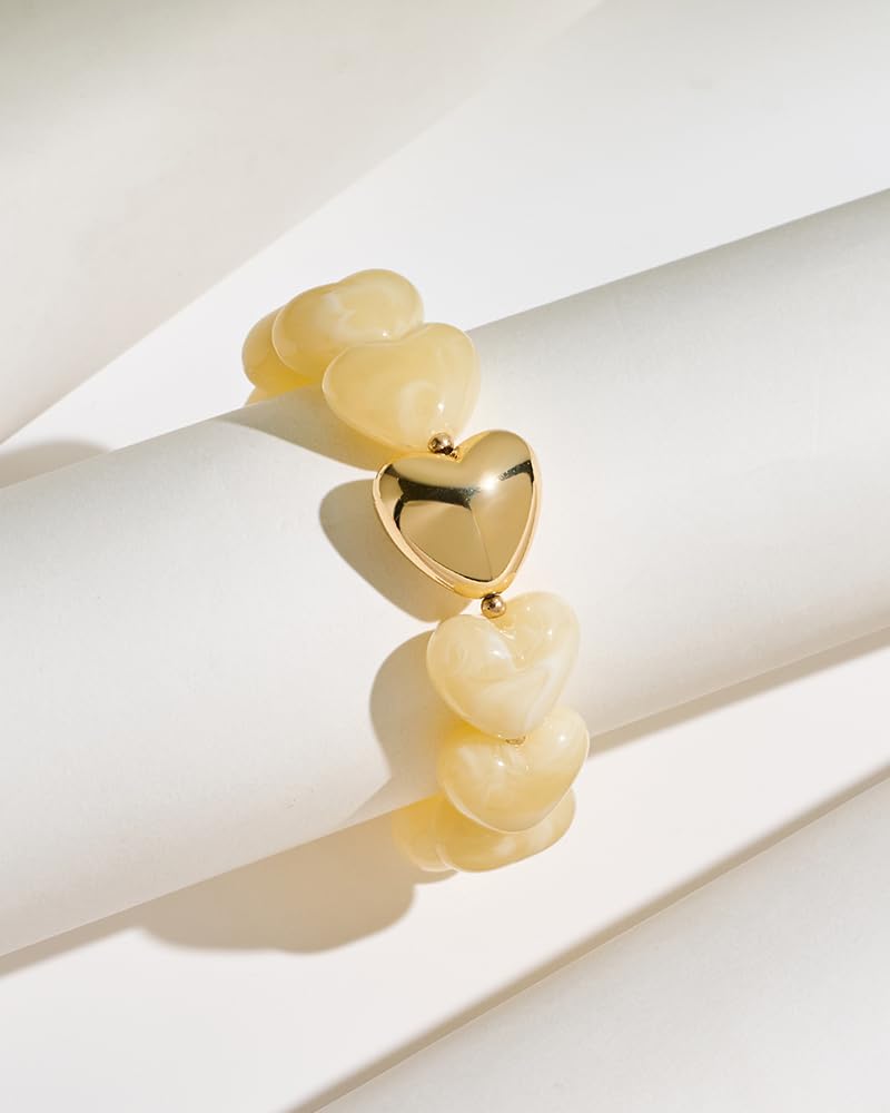 FAUTHENTICUTE Chunky White Beaded Bracelet for Women Heart-shaped Acrylic Resin Bead Bracelet With A Puffy Gold Heart Cute Boho Stretch Bracelets For Summer/Holiday/Vacation