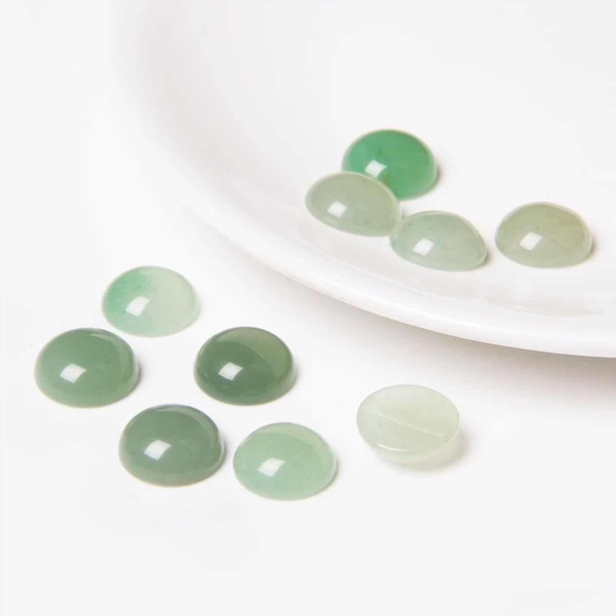 20pcs 14mm Natural Stone No Hole Green Aventurine Semicircle Smooth Cabochons Beads Healing Chakra Crystal Stone Bead for Jewelry Making Rings Earrings Necklace Bracelet DIY Crafts