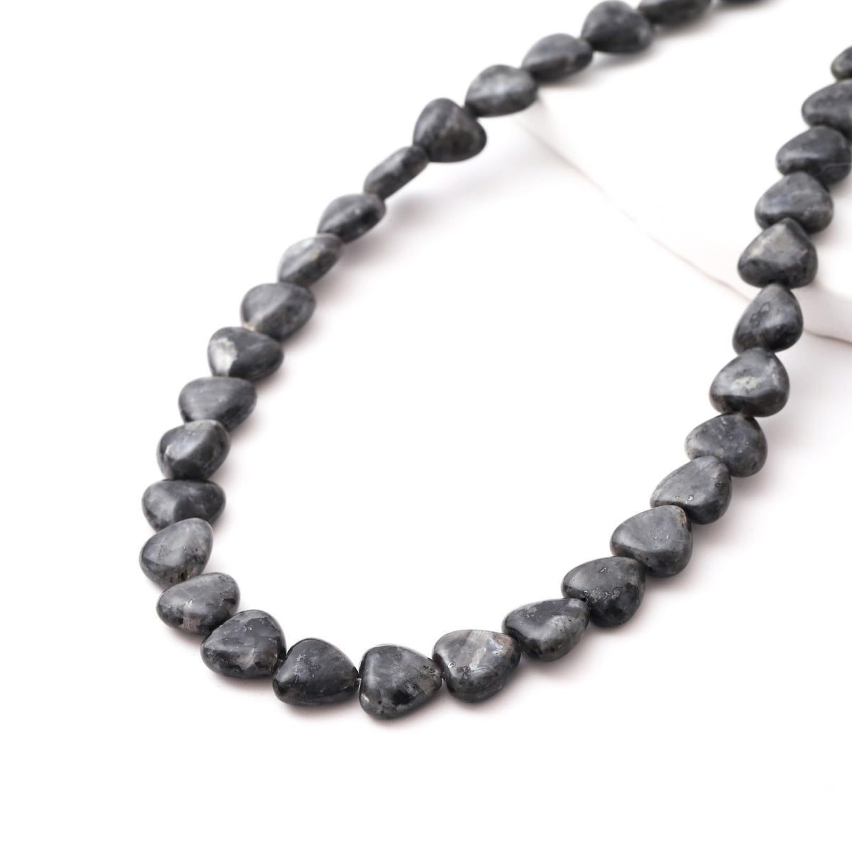 Natural Heart Shaped Black Labradorite Stone Beads 10mm Loose Crystal Healing Beads for DIY Necklace Bracelet Making Gemstone Craft Supplies