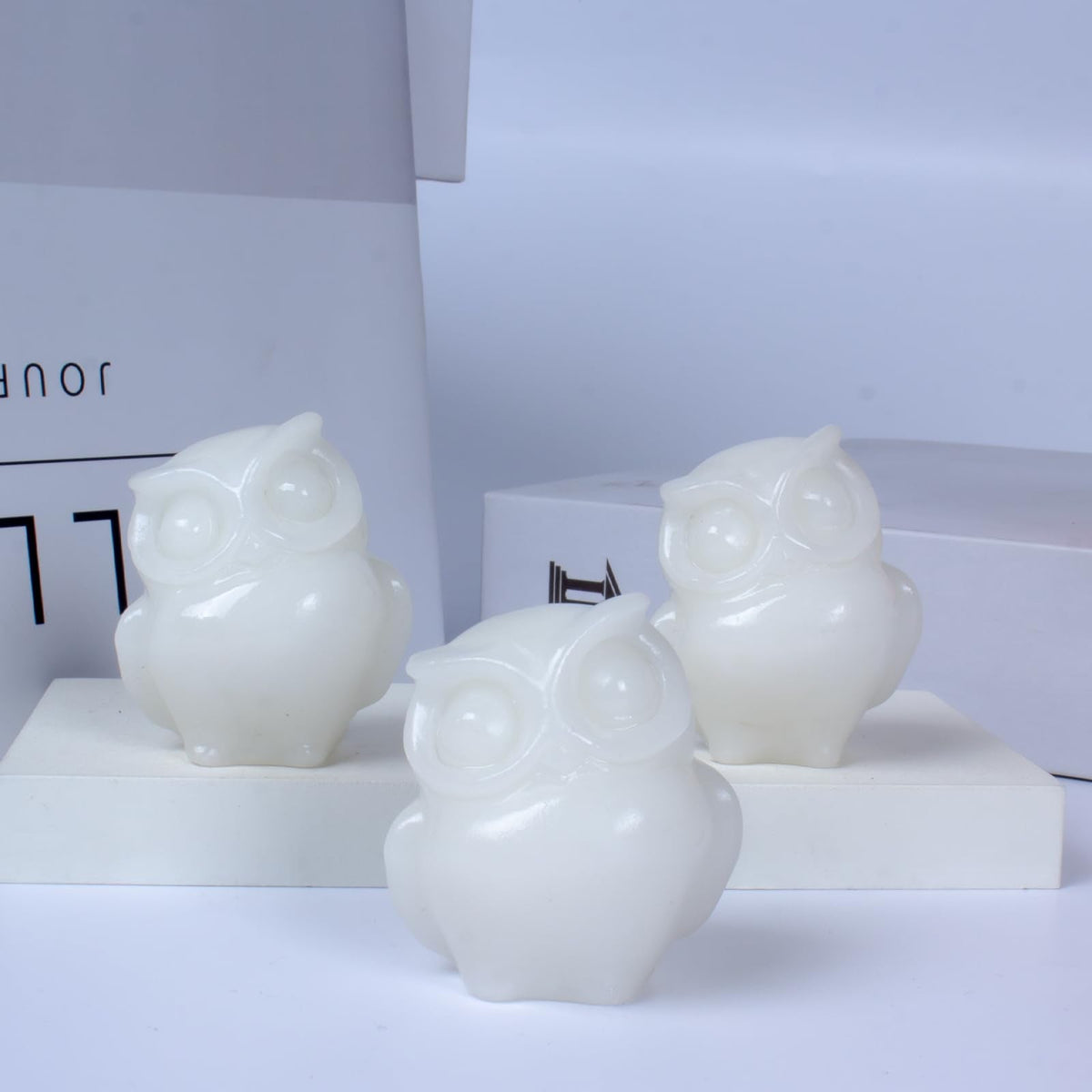 QLRSUXN 2 Inch Owl Figurine Handcrafted,White Jade Healing Crystal Animal Sculpture,Home Decor Unique Gift for Collectors,Crystal Artwork Nature Lovers Birthday Anniversary Present Spiritual Gift