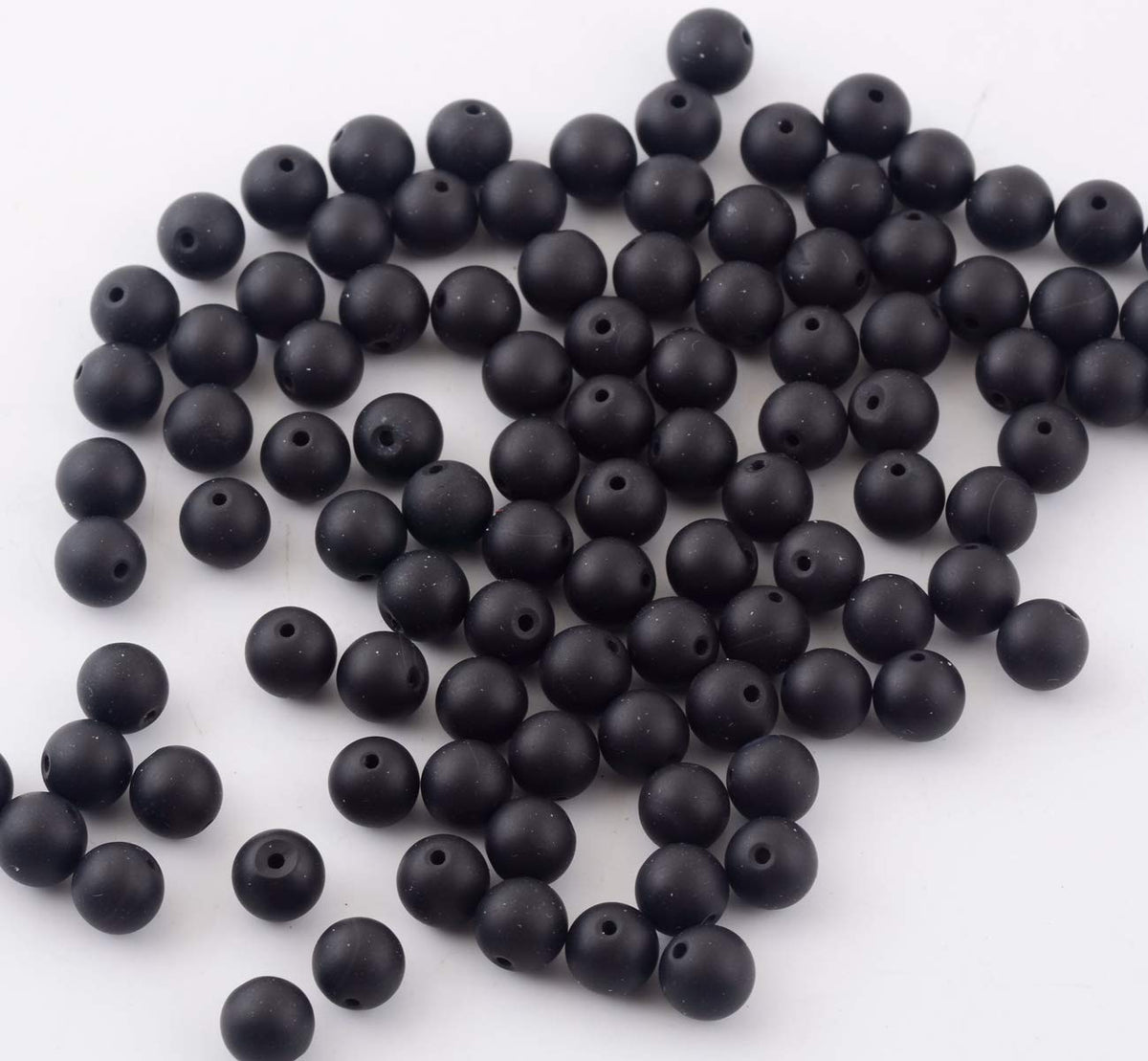 Natural Stone Beads 100pcs 6mm Matte Black Onyx Agate Dull Polish Round Stone Beading Loose Gemstone DIY Smooth Beads for Bracelet Necklace Earrings Jewelry Making (Matte Black Onyx, 6mm)