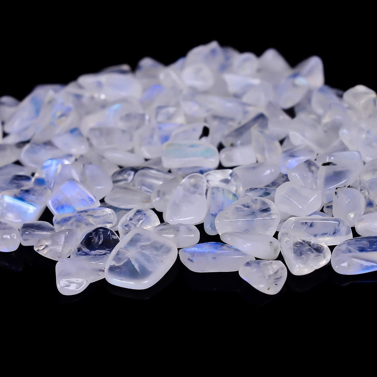 GEMKORA 30 cts Blue Flash Natural Rainbow Moonstone Plain Chips Nuggets Gemstone, Loose Crystals, Blue Flash Moonstone, Jewelry Making Supplies, Chakra Healing Gift, Crafts & DIY Stone, 25 to 30pcs