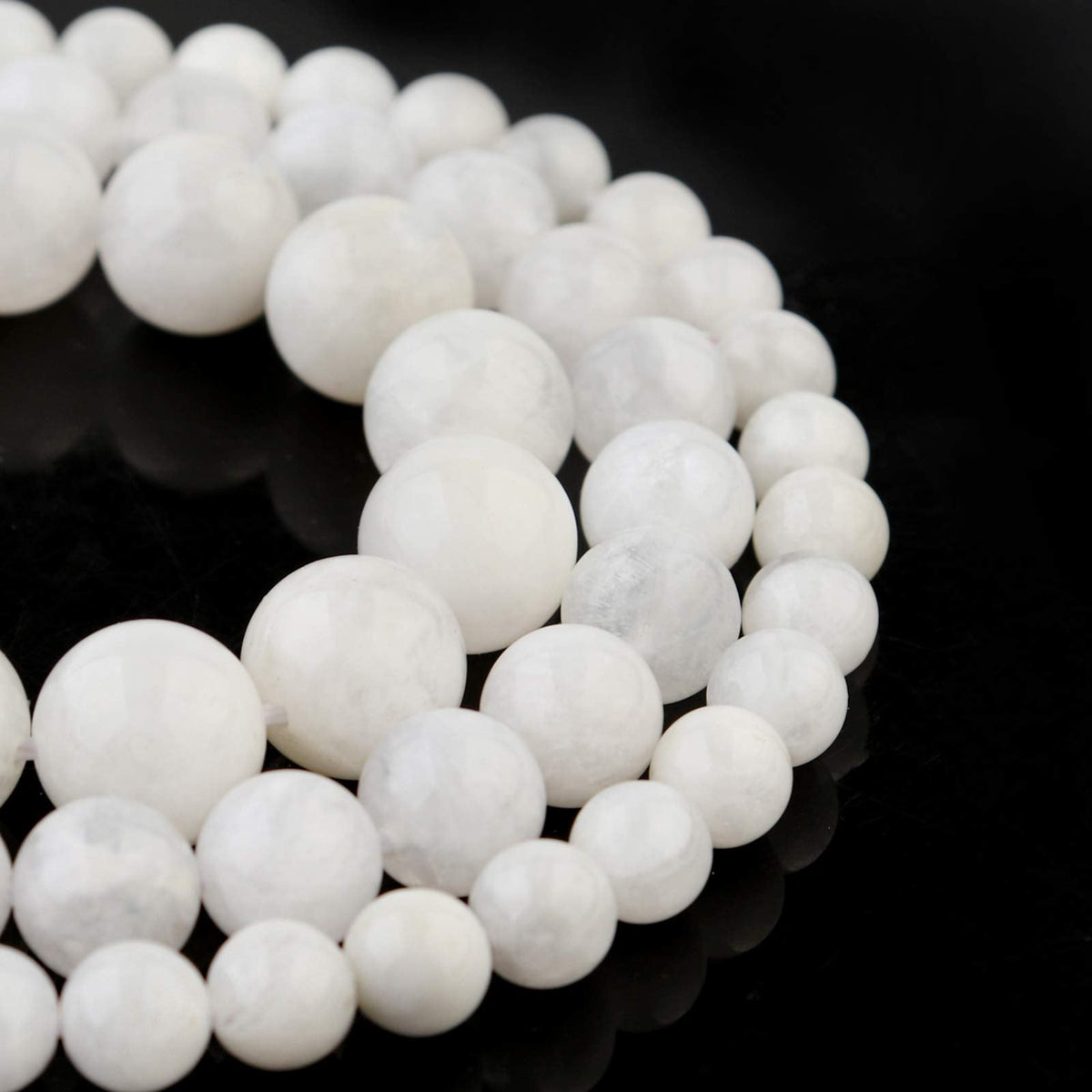 Filluck Natural Stone Beads 8mm White Moonstone Polished Round Smooth Gemstone Beads for Jewelry Making 15 Inch(White Moonstone,8mm)