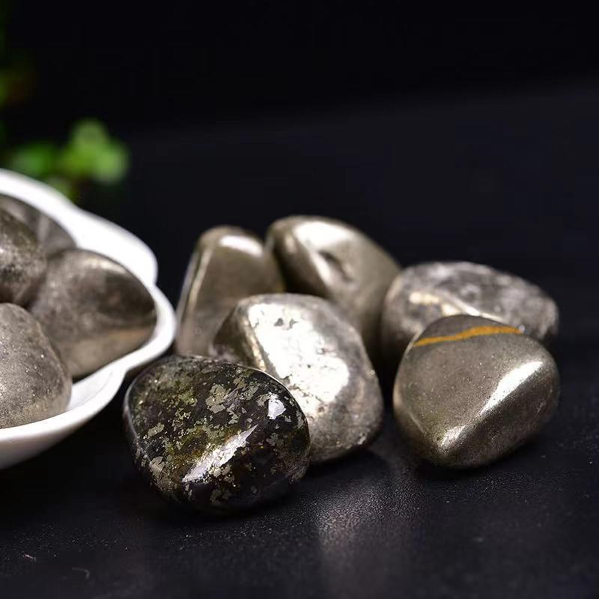 Erliway Chalcopyrite Healing Crystal Stones, 1.25-2.0" Large Reiki Healing Gemstones Natural Tumbled Polished Stones for Energy Witchcraft Therapy Meditation