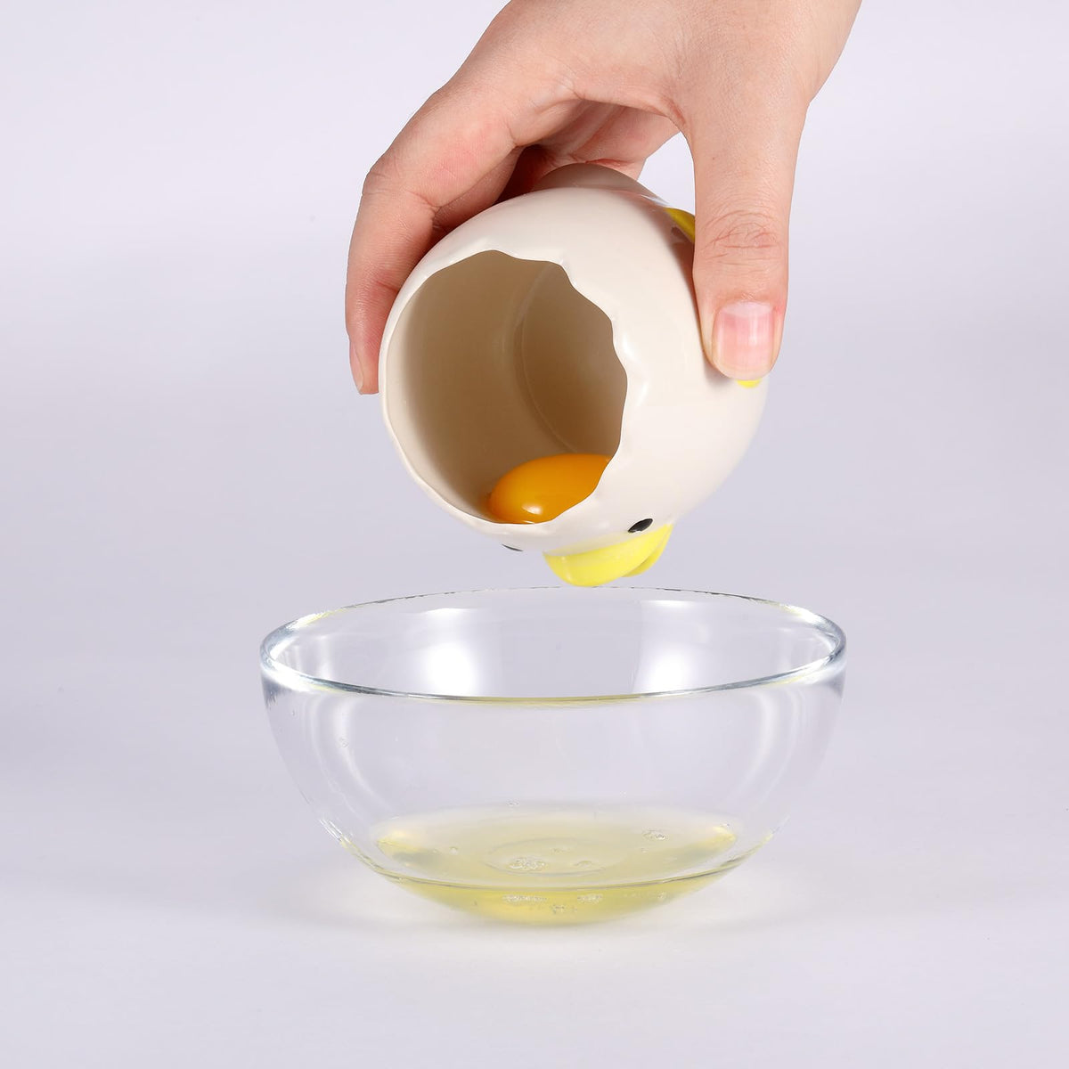 2 Pack Cute Egg Separator, Ceramics Vomiting Chicken Egg Yolk Egg White Separator, Little Chick Small Egg Filter Splitter,Dishwasher Safe (Yellow & Pink)