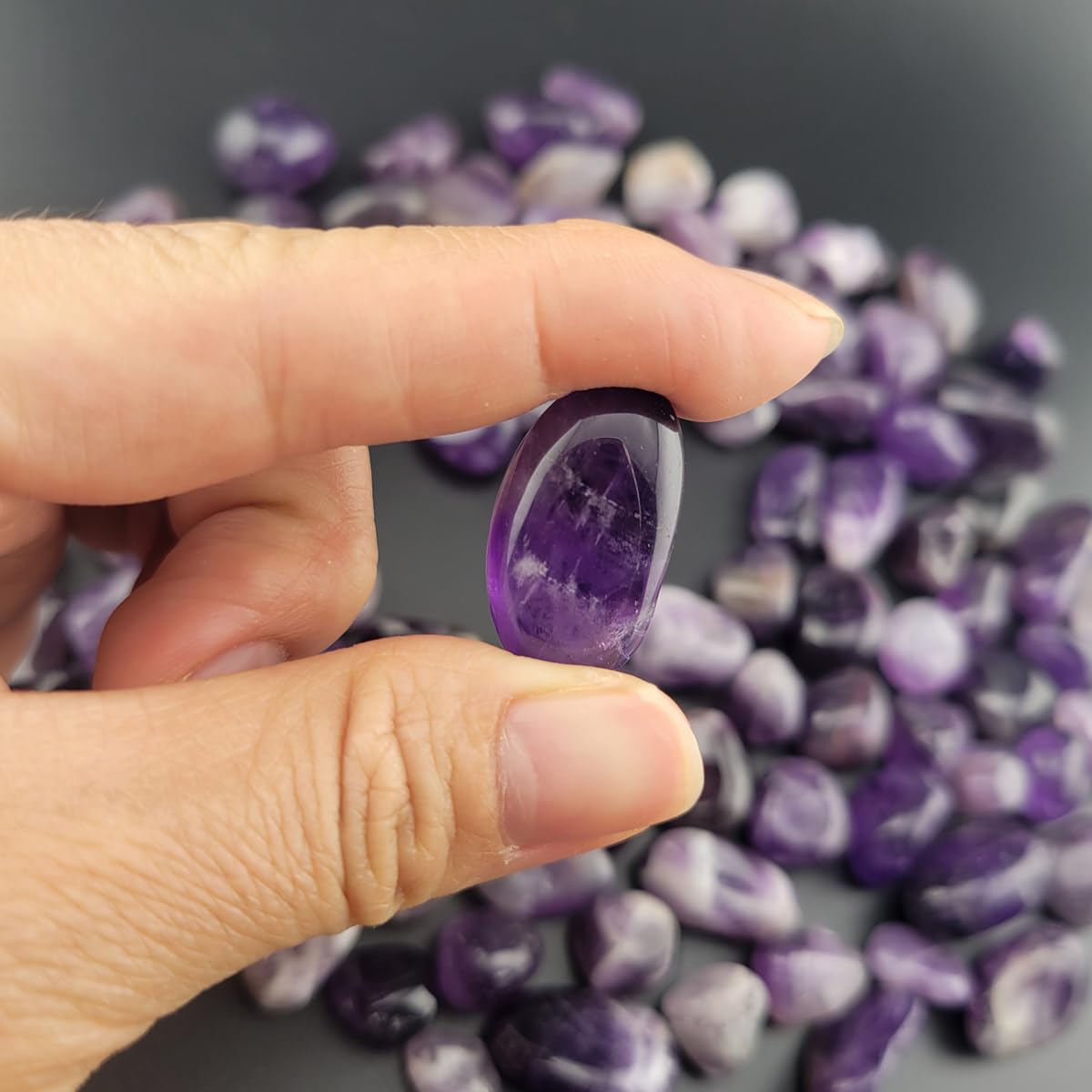 1,000 Carats Amethyst Handpicked Tumbled Stones Crystals Chips Bulk Pocket Stones for Healing, Reiki, Meditation, Witchcraft and Home Decorations (Amethyst)