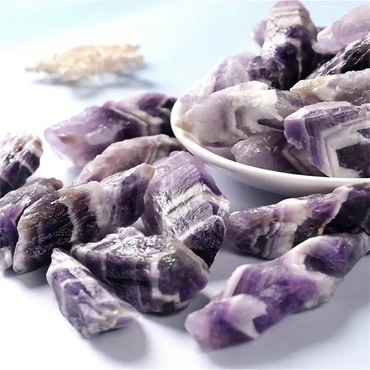 Erliway 1.25-2" Dream Amethyst Raw Stone and Healing Crystals, Natural Rough Stone for Tumbling, Cabbing, Fountain Rocks, Decoration, Raw Crystal and Healing Stones for Polishing, Wicca & Reiki