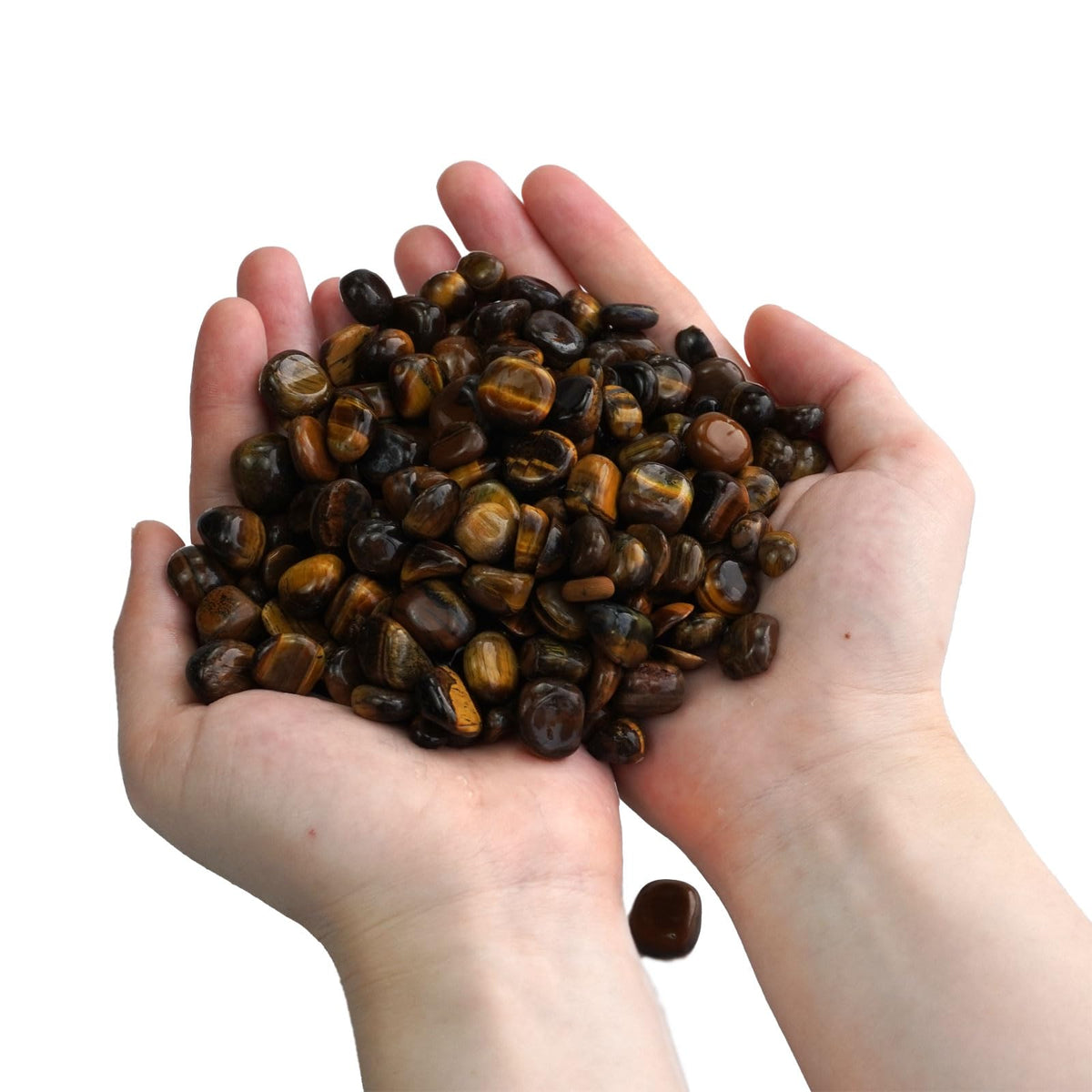 Sisamn 3Lb Tiger's Eye Tumbled Stones Small Natural Polished Crystal Gemstones Chips Decorative Pebbles Bulk for Home Decor,Vase Filler,Fish Turtle Tank,Plants Decor,Jewelry Making,Reiki Healing