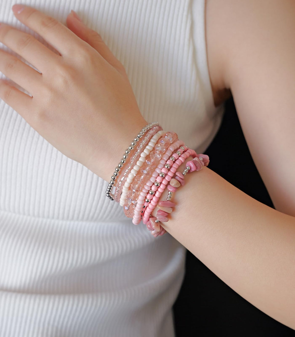 Noessla Boho Beaded Bracelets for Women Stackable Irregular Natural Stone Bead Stretch Bracelet Set 8PCS Costume Jewelry Gifts for Her(Pink)
