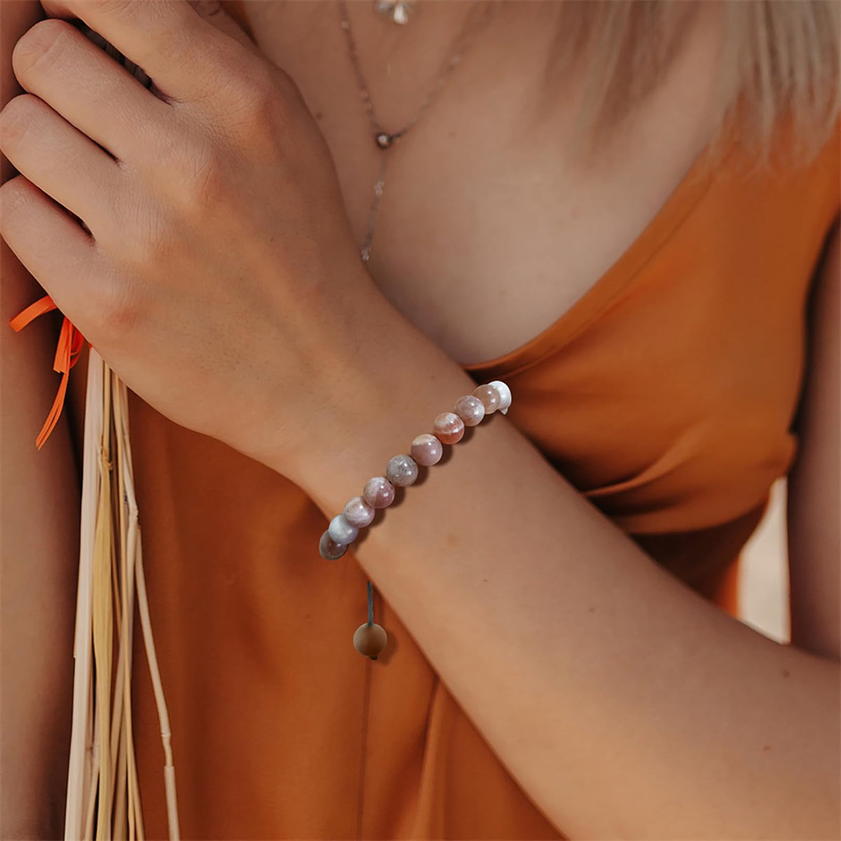 Lit Wall Amethyst Bracelet 8mm Handmade Adjustable Purple Beaded Healing Crystal Bracelet for Women