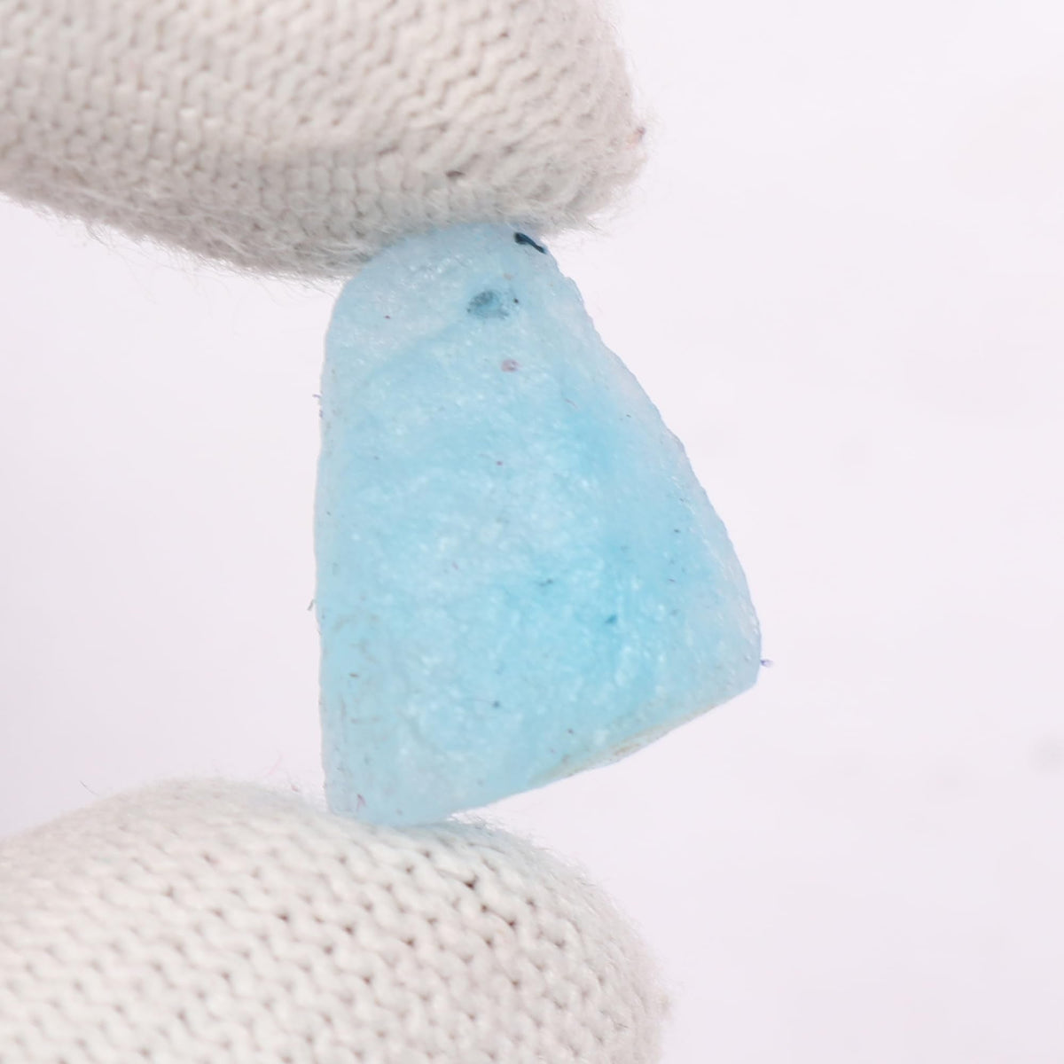 GEMHUB Loose Gemstones For Jewelry Makings Quality Sky Blue Aquamarine 14.00 Carat Natural Raw Rough Gemstone Necklace For Women
