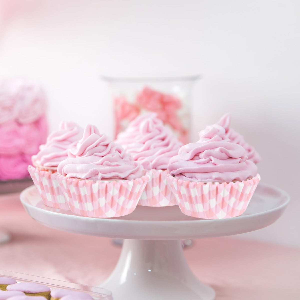 Whaline 300 Pcs Pink Plaid Cupcake Liner Paper Pink Checkered Muffin Liner Baking Cups 2 x 1.2 Inch Cute Cupcake Wrappers for Baby Bridal Shower Wedding Birthday Party Supplies