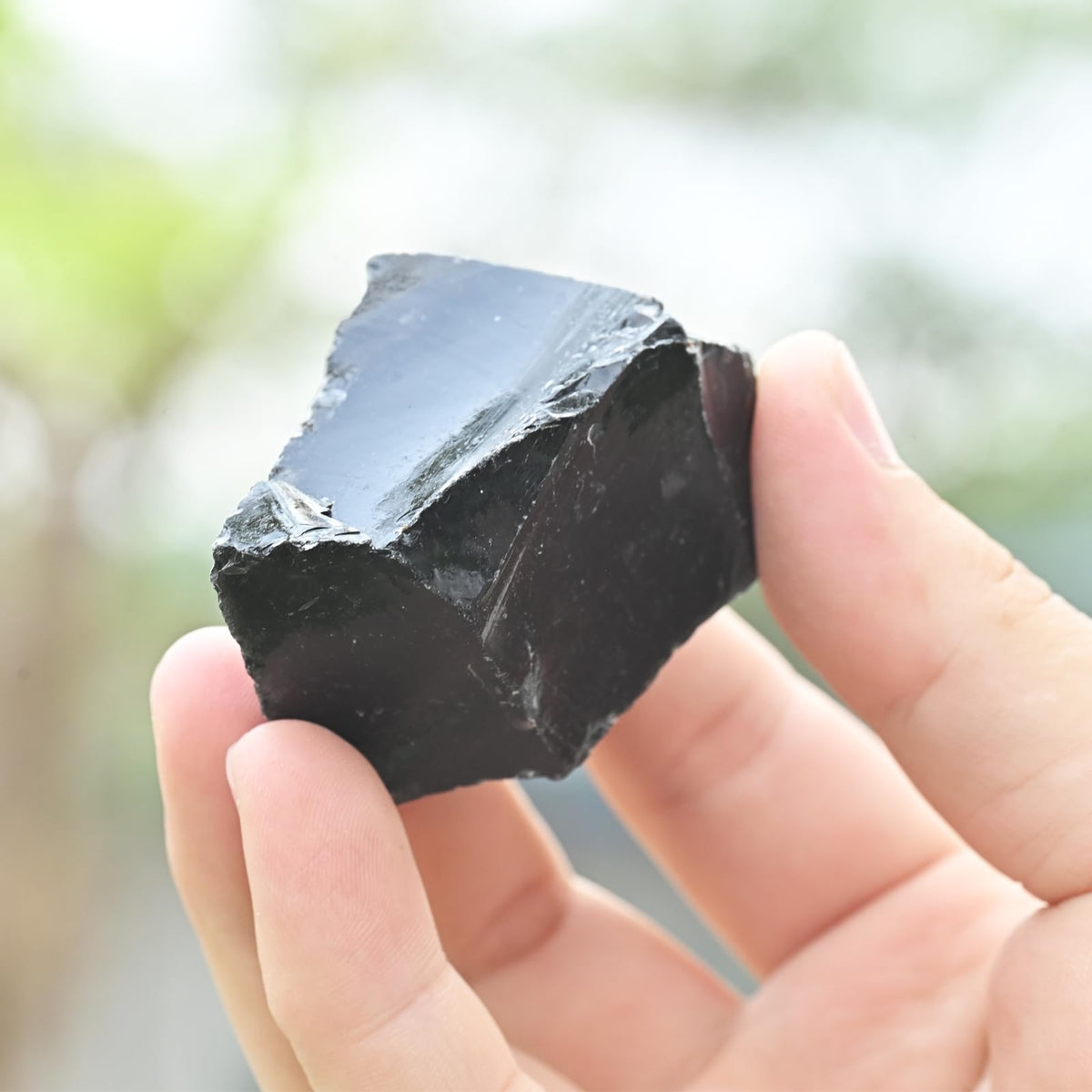 Obsidian Raw Stones 1PC,Gemstones Raw Stones and Healing Crystals,Hand Carved Natural Pocket Raw Stone for Decoration Tumbling,Garden(1.18"-1.97")