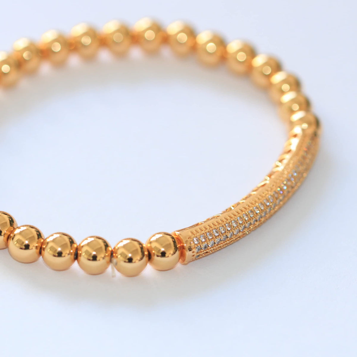 GOOJIDS Surfer Heishi Clay Bead Bracelets for Women Bohemian Stackable Gold Plated Beaded Stretch Bracelets Elastic Layering Friendship Bracelets Set Boho Jewelry