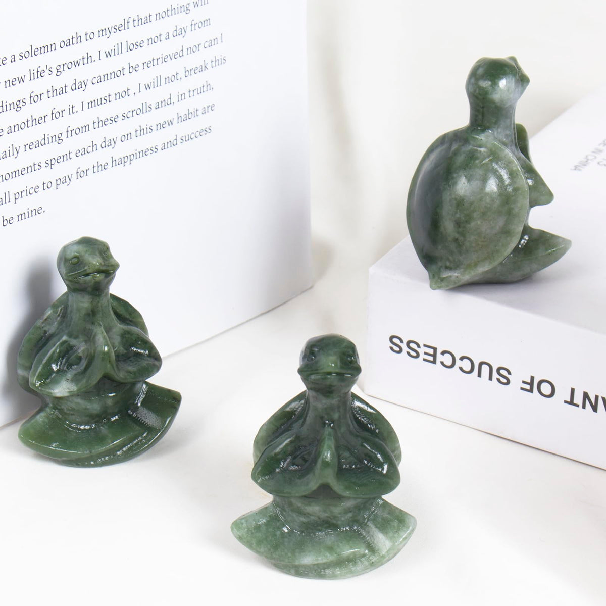 QLRSUXN Green Jade Sea Turtle Meditation Crystal Yoga Sculpture,Hand Carved Healing Figurine Spiritual Decor Chakra Balancing Gift,Zen Statue for Home Office Decorations