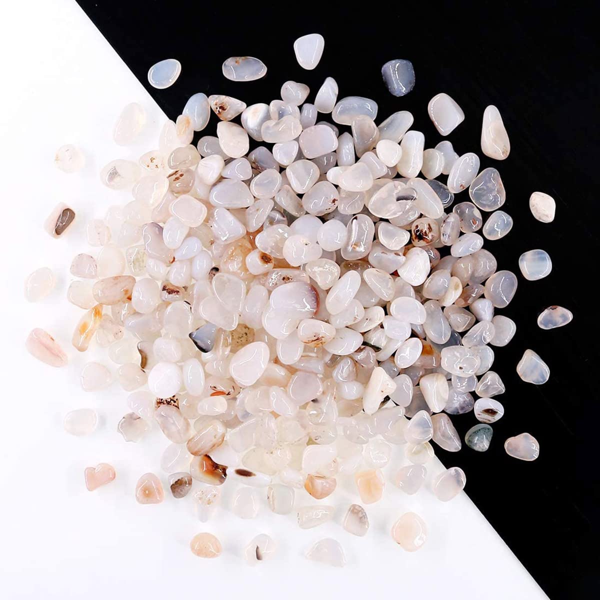 WAYBER Natural White Agate Pebbles, 1 Lb/460g Decorative Rocks Non-Toxic Crystal Stone Irregular Quartz Gemstone Crushed Pieces Tumbled Stone Chips for Jewelry Making/Home Decoration
