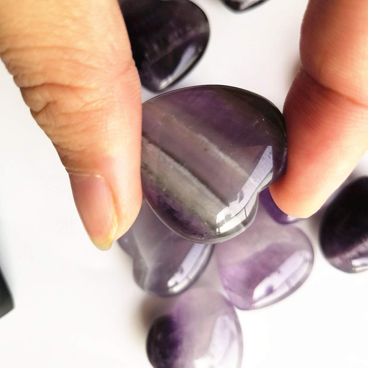 Loveliome 4 Pcs Natural Amethyst Love Heart Pocket Stone Healing Chakra Worry Stone(1 Inch)
