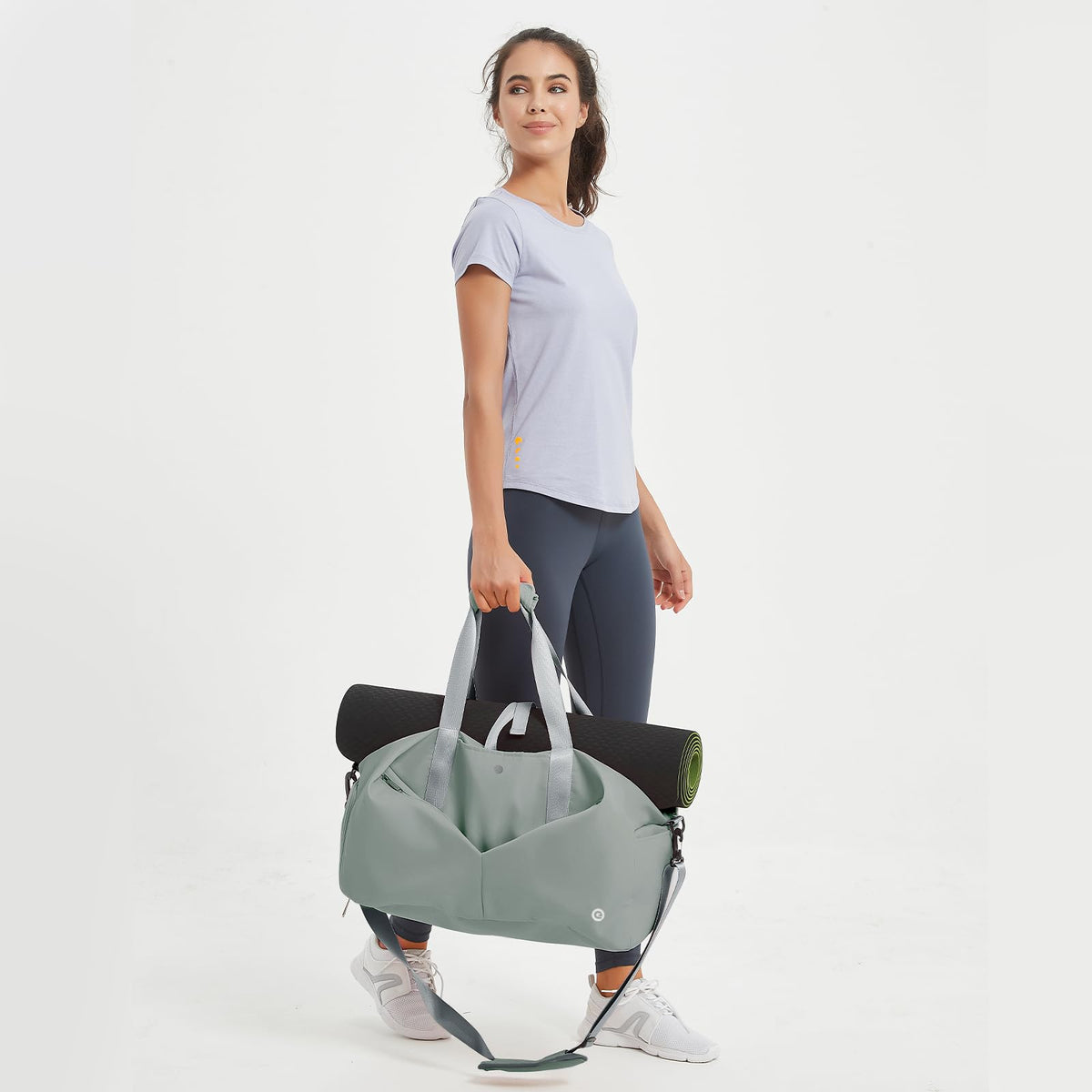 Ceneda 20" Gym Bag for Women with Wet Pocket & Shoe Compartment, Lightweight Duffel Waterproof Carry On Duffle for Travel, Yoga, Overnight (Dark Grey)