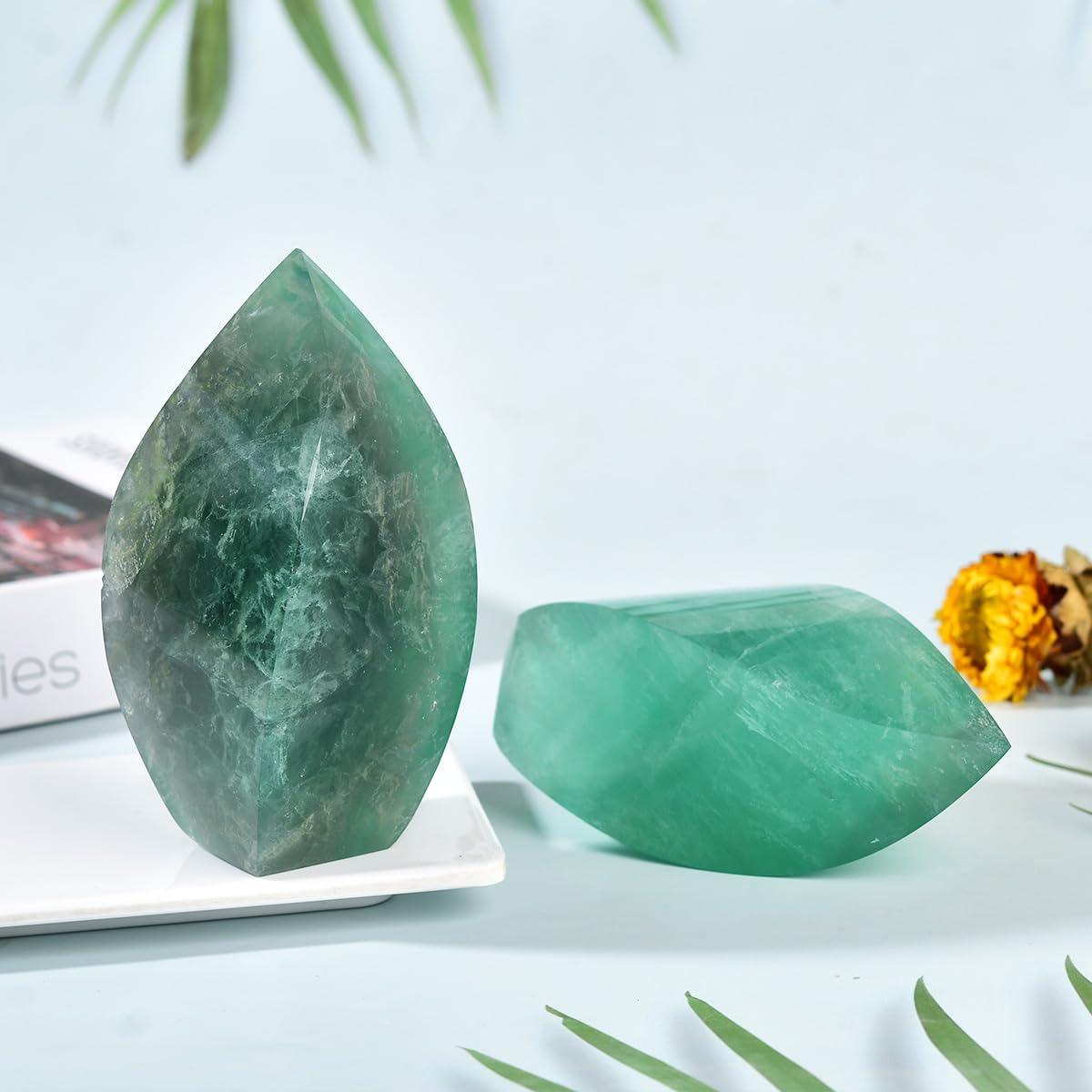 JIC Gem Green Fluorite Crystal Natural Healing Crystal Point Large 4 Sides Tower Fluorite Stone Energy Gemstone Home Decor 1.1-1.7 Lbs