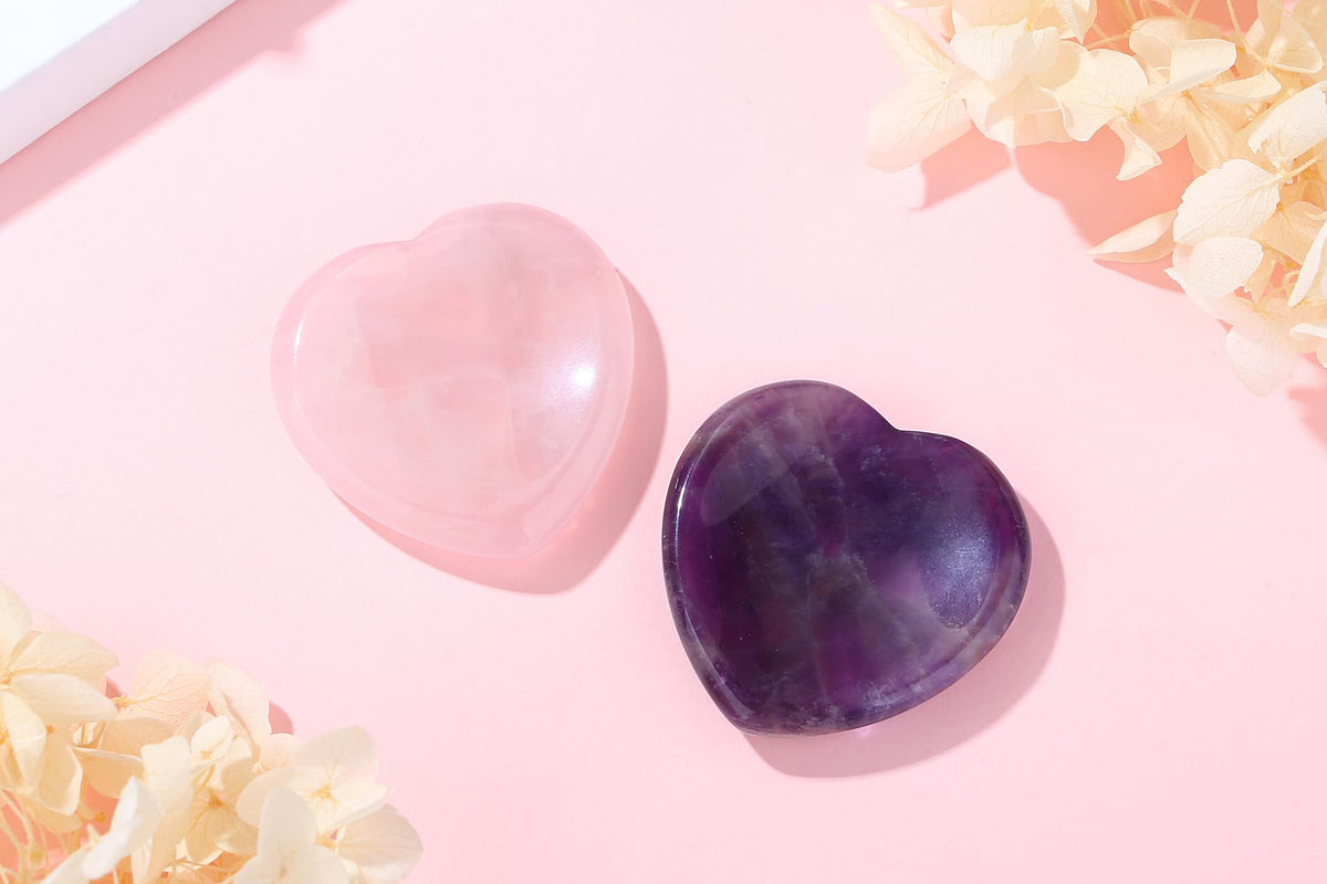 YATOJUZI 2PCS Thumb Worry Stone for Anxiety Healing Crystals Sets Amethyst Rose Quartz Heart Gemstone Pocket Stones Hand Carved Natural Crystal Stones Reiki Palm Stone for Meditation Gifts for Women