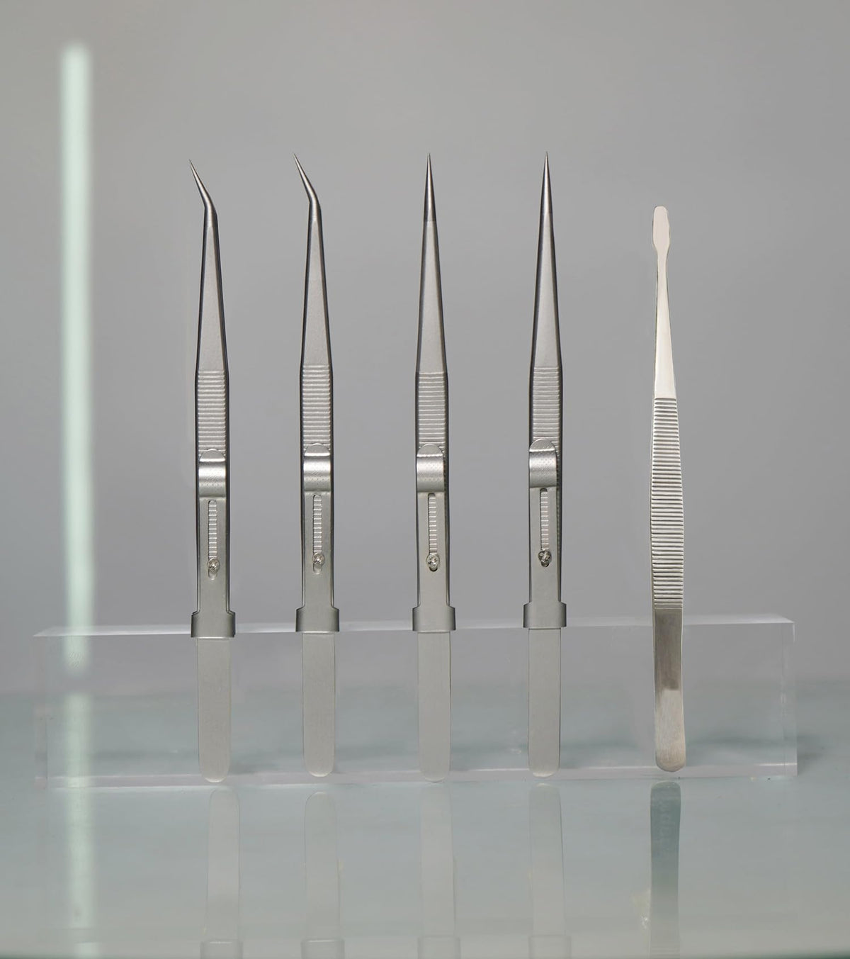 Grteark 5Pcs Precision Tweezers Set, Flat/Pointed/Curved Angled Locking Long Tweezers for Crafts, Medical Surgical, Lab, Soldering, Jewelry Crafting, Watch & Electronics/Car Repair,Splinter Removal