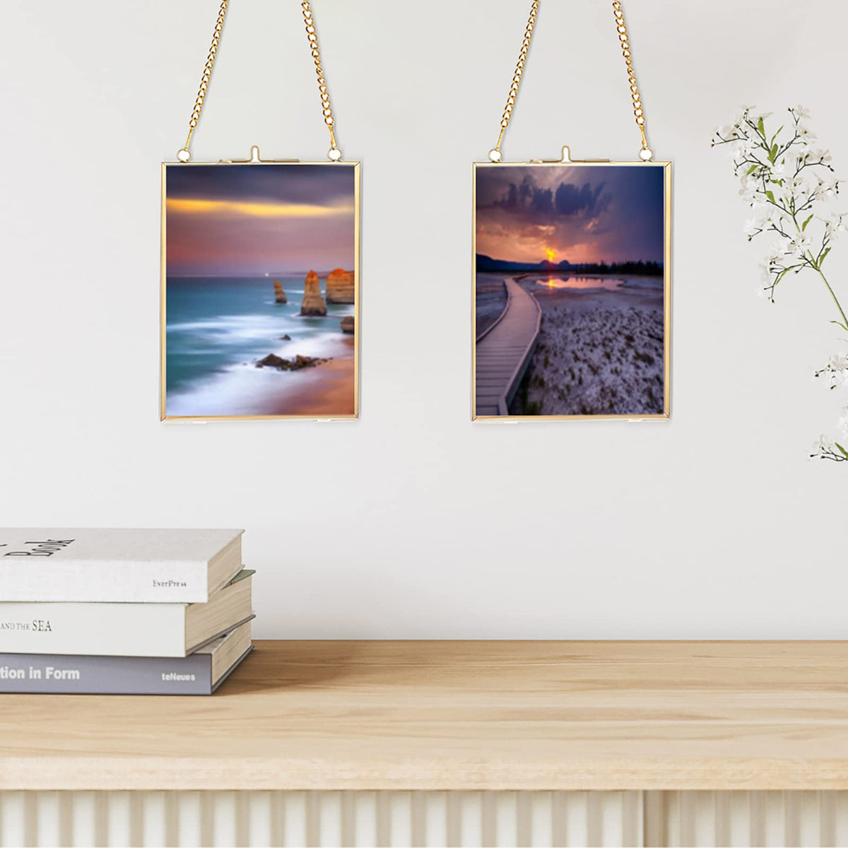 JUXYES Set of 2 Wall Hanging Brass Frames Ornament for Pressed Flowers, Double Glass Hanging Picture Artwork Display Frame, Vertical Gold Floating Style Gallery Wall Frame for Photo Picture Poster etc, 5x7 Inches