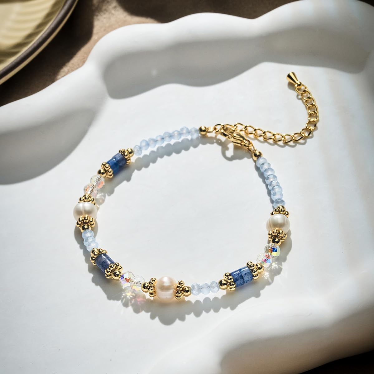 Bracelets for Women Dainty Gold Boho Beaded Bracelets Gifts for Women Mom Lover Friends Colorful Stone Pearl Jewelry Bracelet Trendy Fashion